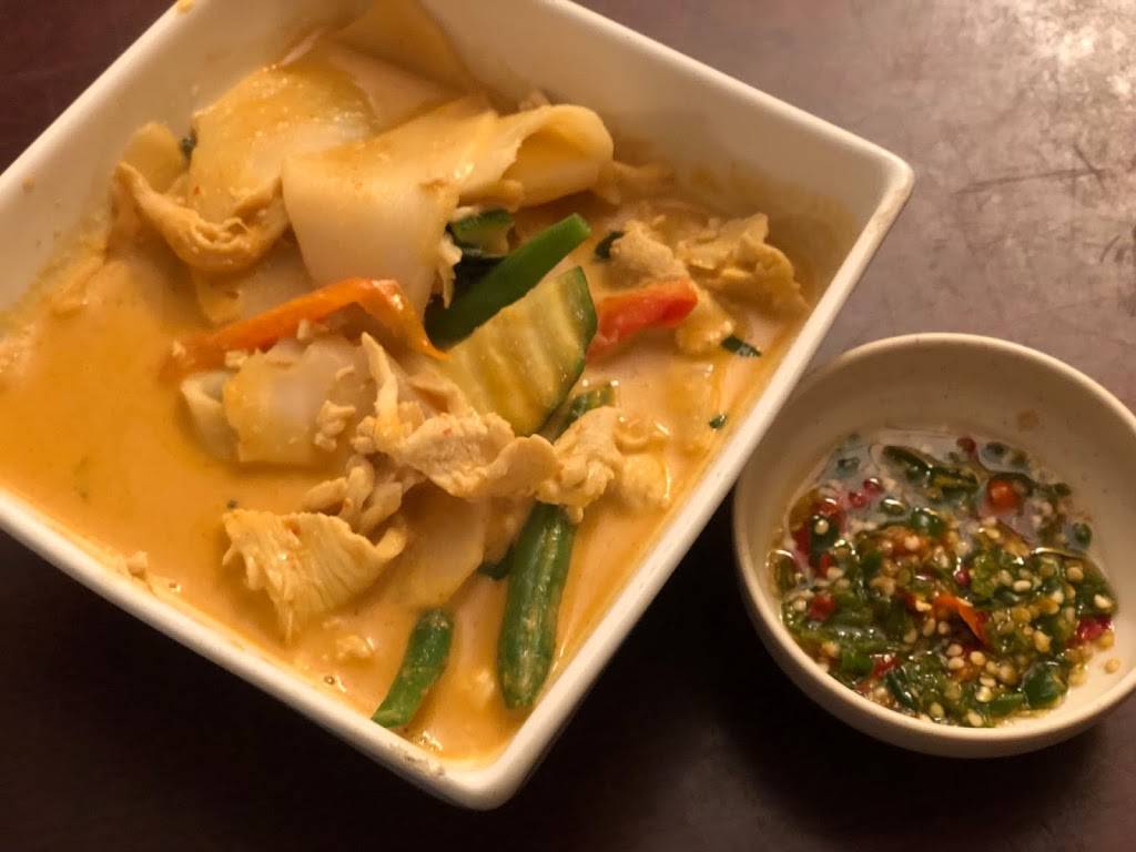 Suvarnaphumi Thai Cuisine. | restaurant | 2148 Saviers Rd, Oxnard, CA 93033, USA | 8054861300 OR +1 805-486-1300