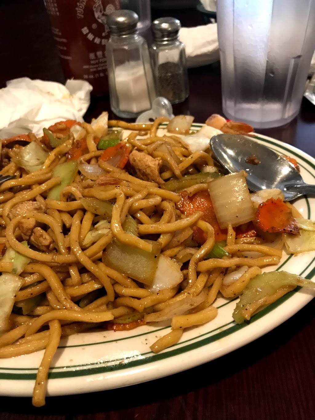 Valeries Asian Cuisine | restaurant | 106 Wildwood Rd, Willernie, MN 55090, USA | 6514263668 OR +1 651-426-3668