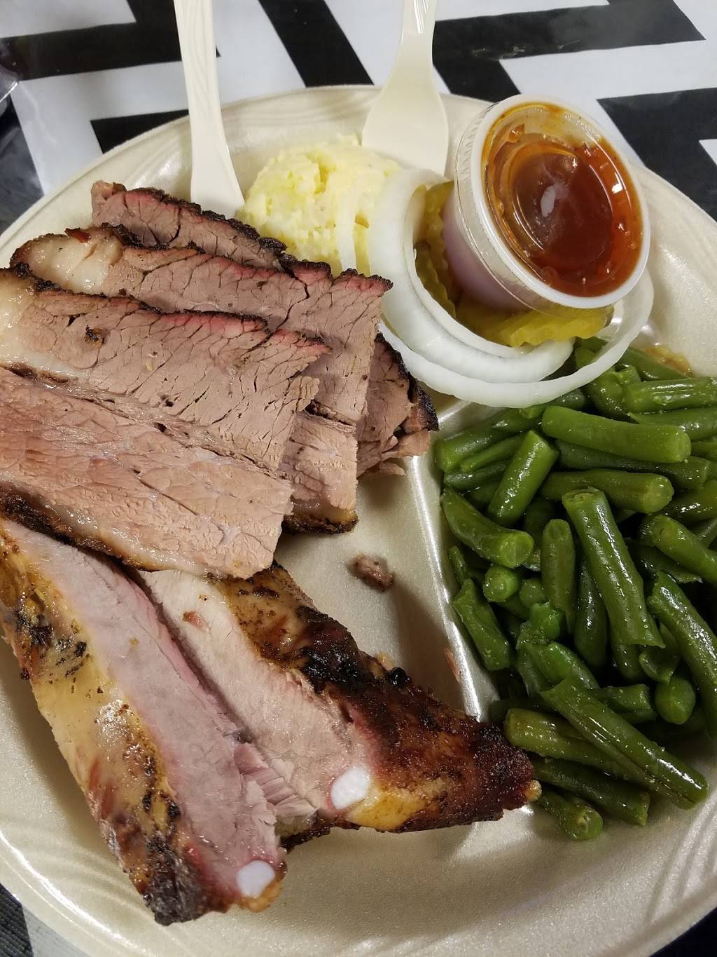 Mumphords Place Restaurant | restaurant | 1202 E Juan Linn St, Victoria, TX 77901, USA | 3614851112 OR +1 361-485-1112