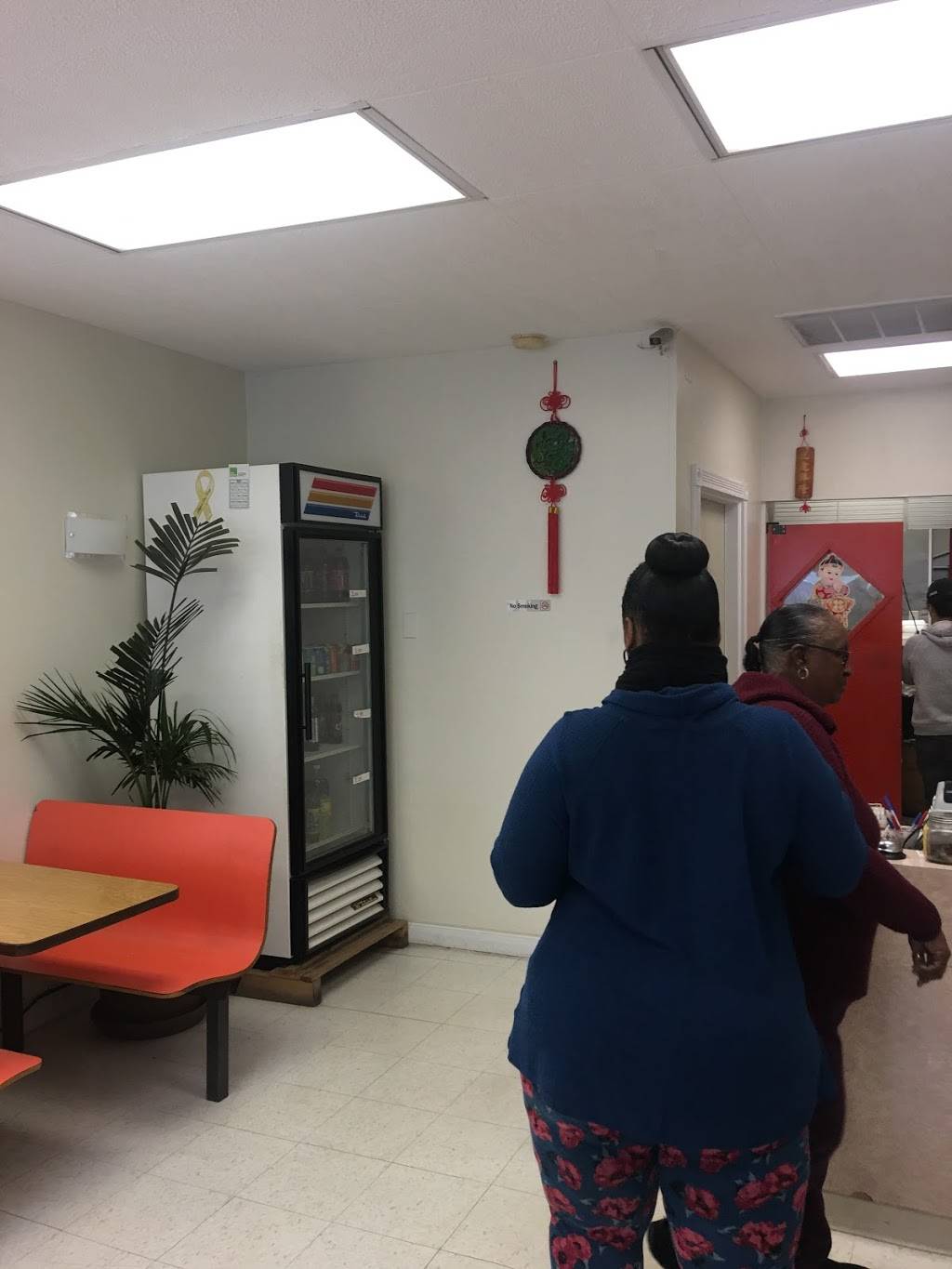 China Wok | restaurant | 107 N Locust St, Momence, IL 60954, USA | 8154729938 OR +1 815-472-9938