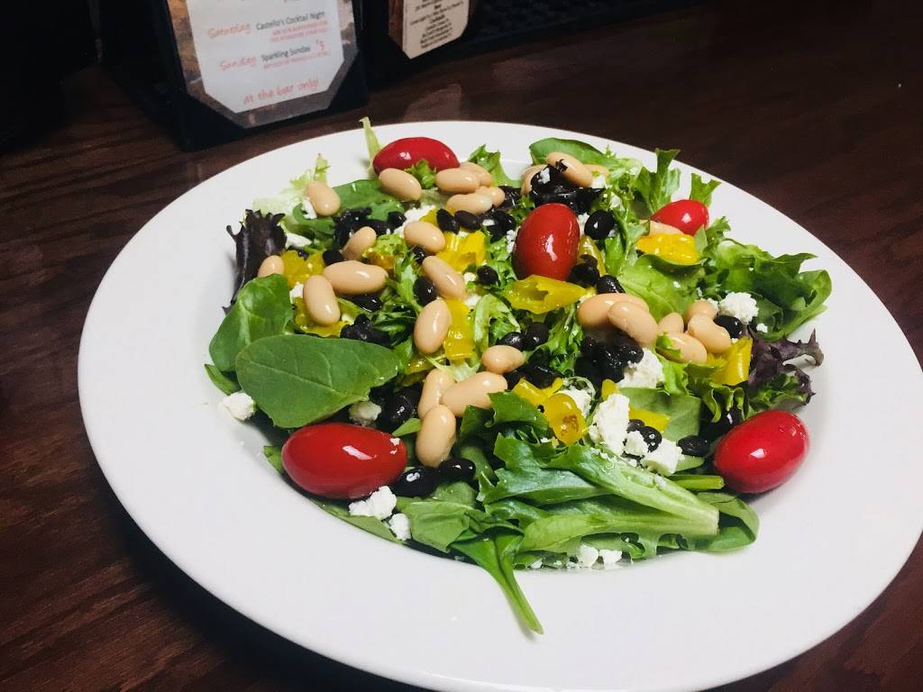 Castello of Niantic | restaurant | 11 E Pattagansett Rd, Niantic, CT 06357, USA | 8604518880 OR +1 860-451-8880