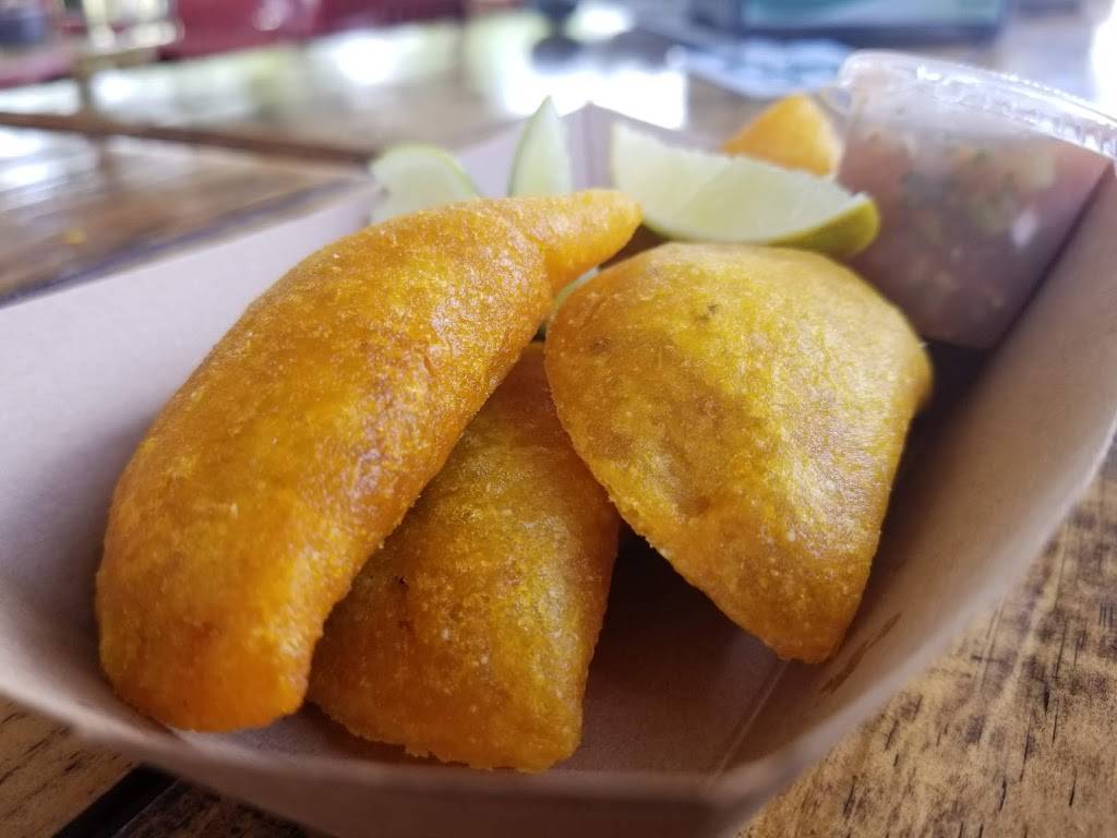 Pueblito Paisa Ranch | restaurant | 17480 SW 232nd St, Miami, FL 33170, USA | 7863673695 OR +1 786-367-3695