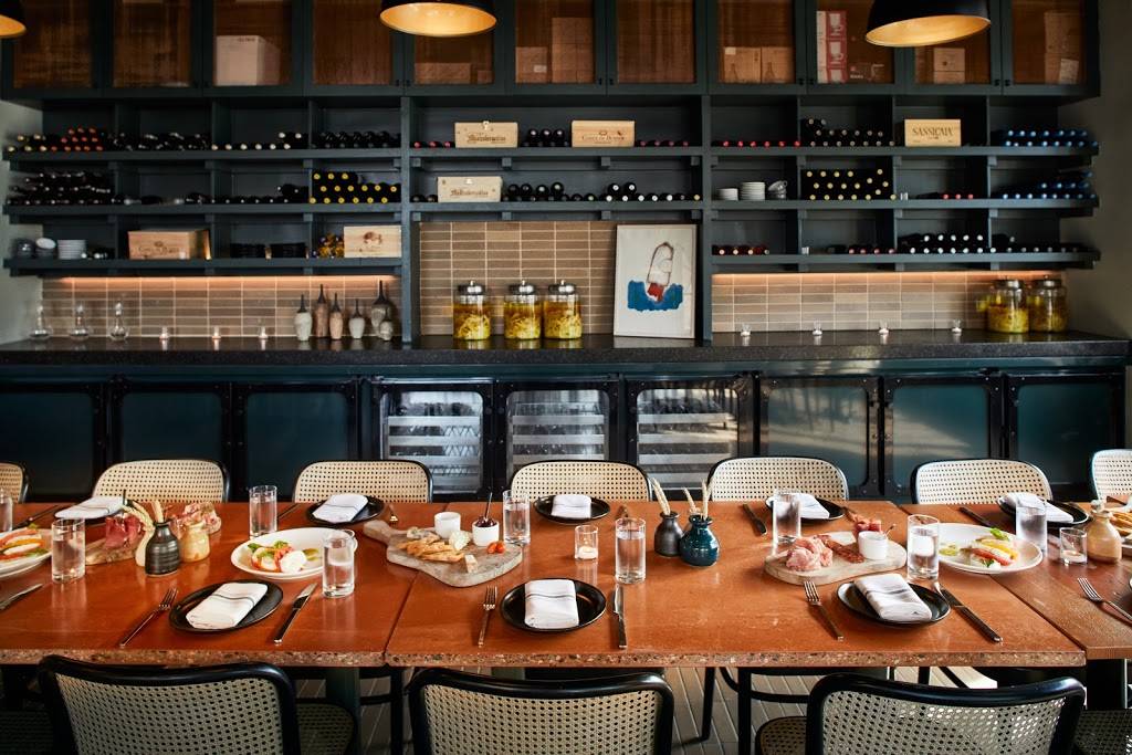 Il Brutto | restaurant | 1601 E 6th St, Austin, TX 78702, USA | 5125808779 OR +1 512-580-8779