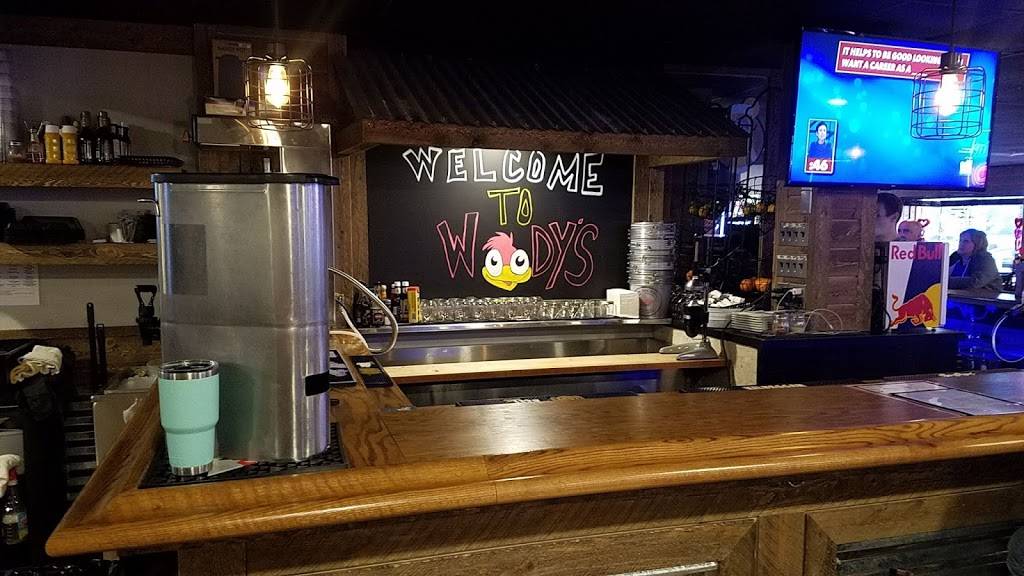 Woodys Pub Grub | restaurant | 11 Margaret Ave, Essex, MD 21221, USA | 4105257507 OR +1 410-525-7507