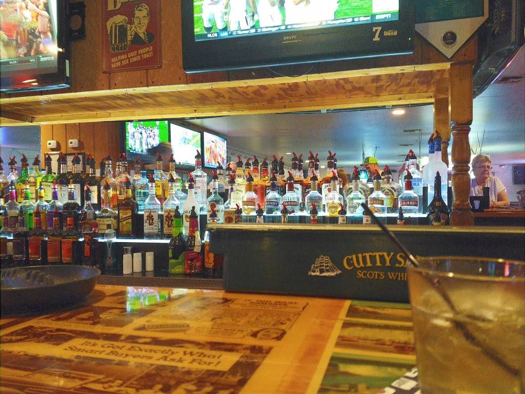 GOOD TIME BAR & GRILL | restaurant | 8921 E Hwy 25, Belleview, FL 34420, USA | 3522035445 OR +1 352-203-5445