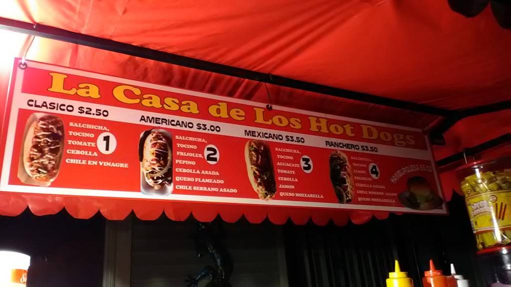 La Casa De Los hot dogs | restaurant | 901 W Cavalcade St, Houston, TX 77009, USA | 8337465436 OR +1 833-746-5436