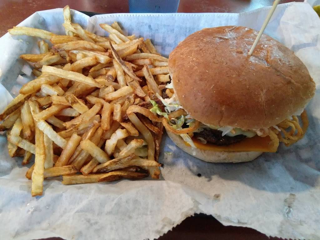 Woodys Diner | restaurant | 9 N Wood St, Wapakoneta, OH 45895, USA | 4197389111 OR +1 419-738-9111