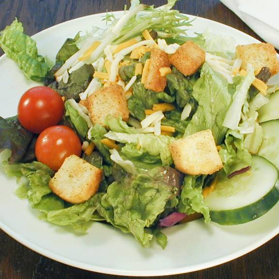 Red Hot & Blue Warrenton | restaurant | 360 Broadview Ave, Warrenton, VA 20186, USA | 5403497100 OR +1 540-349-7100