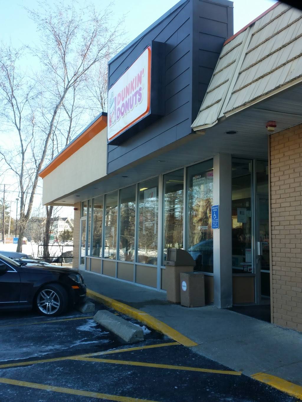 Dunkin | bakery | 700 Depot St, North Easton, MA 02356, USA | 5082300070 OR +1 508-230-0070