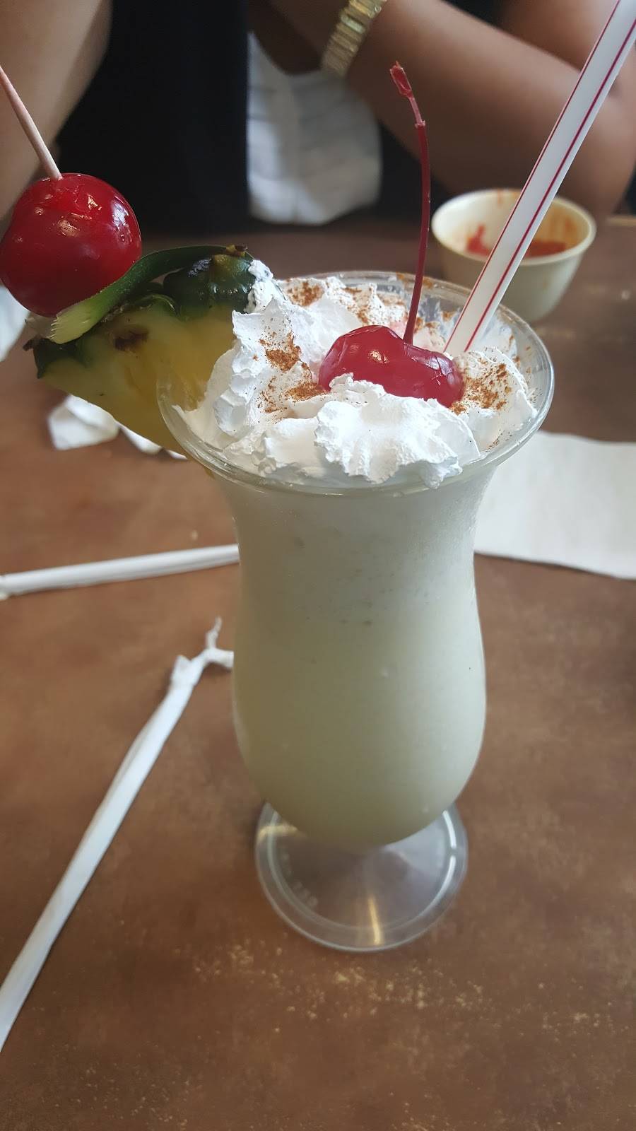 Ostioneria Michoacan | restaurant | 11402 N Fwy Service Rd, Houston, TX 77060, USA | 2819993995 OR +1 281-999-3995