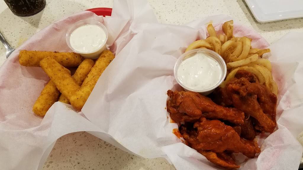 Hot Wings Cafe | restaurant | 4609 Van Nuys Blvd, Sherman Oaks, CA 91403, USA | 8187849464 OR +1 818-784-9464