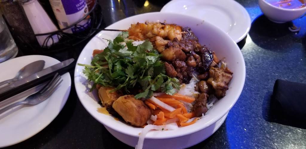 BFF Asian Grill and Bar | restaurant | 1601 E Debbie Ln, Mansfield, TX 76063, USA | 8174737233 OR +1 817-473-7233