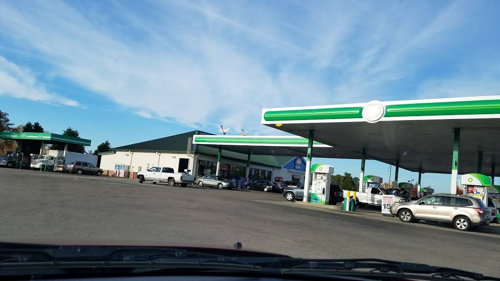 BP | restaurant | 2206 Jefferson Davis Hwy, Sanford, NC 27330, USA | 9197751929 OR +1 919-775-1929