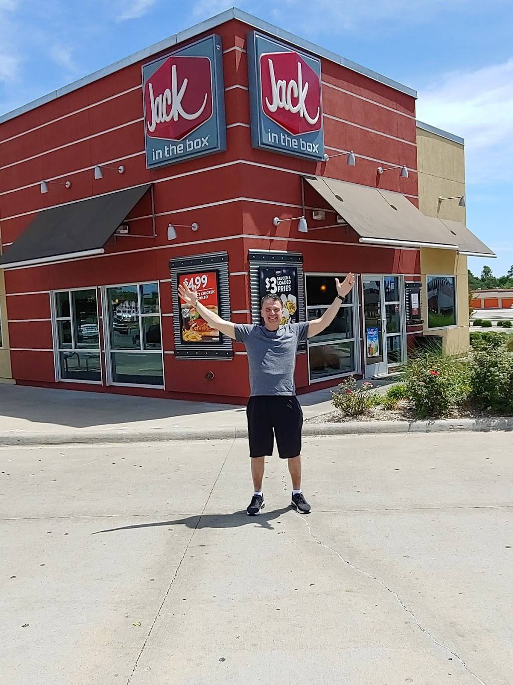 Jack in the Box | restaurant | 7100 S May Ave, Oklahoma City, OK 73159, USA | 4056842376 OR +1 405-684-2376