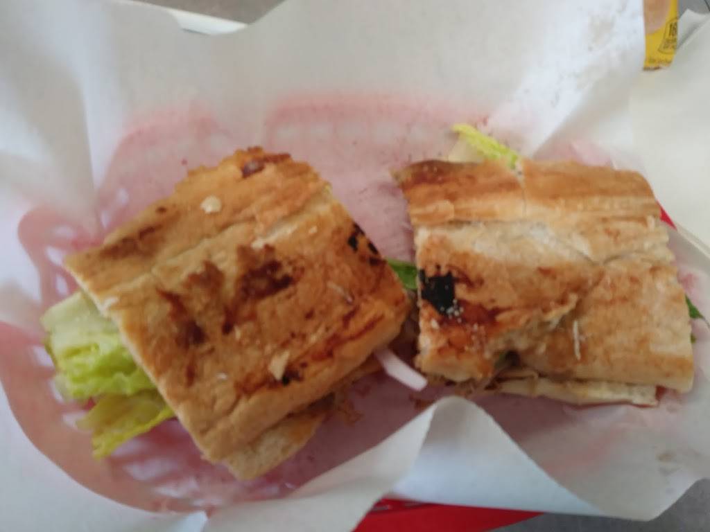 Nandos Cafe | restaurant | 501 N Beneva Rd #220, Sarasota, FL 34232, USA | 9419554177 OR +1 941-955-4177