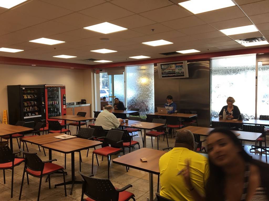 Valley Market Café | restaurant | 3300 Steeles Ave, Markham, ON L3R 1G9, Canada | 8773796724 OR +1 877-379-6724