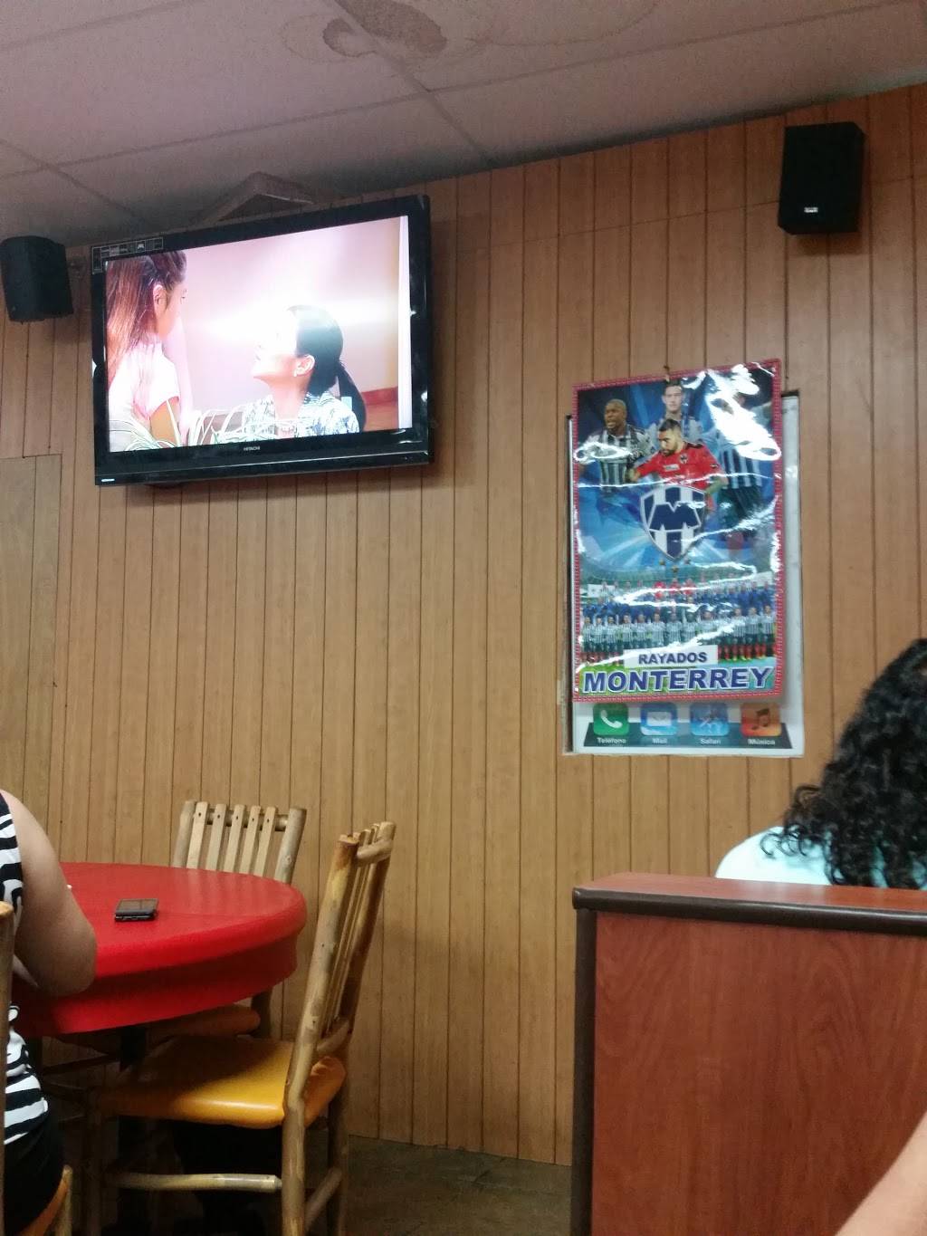 Tacos El Regio | restaurant | 5014 W Davis St, Dallas, TX 75211, USA | 2143390630 OR +1 214-339-0630