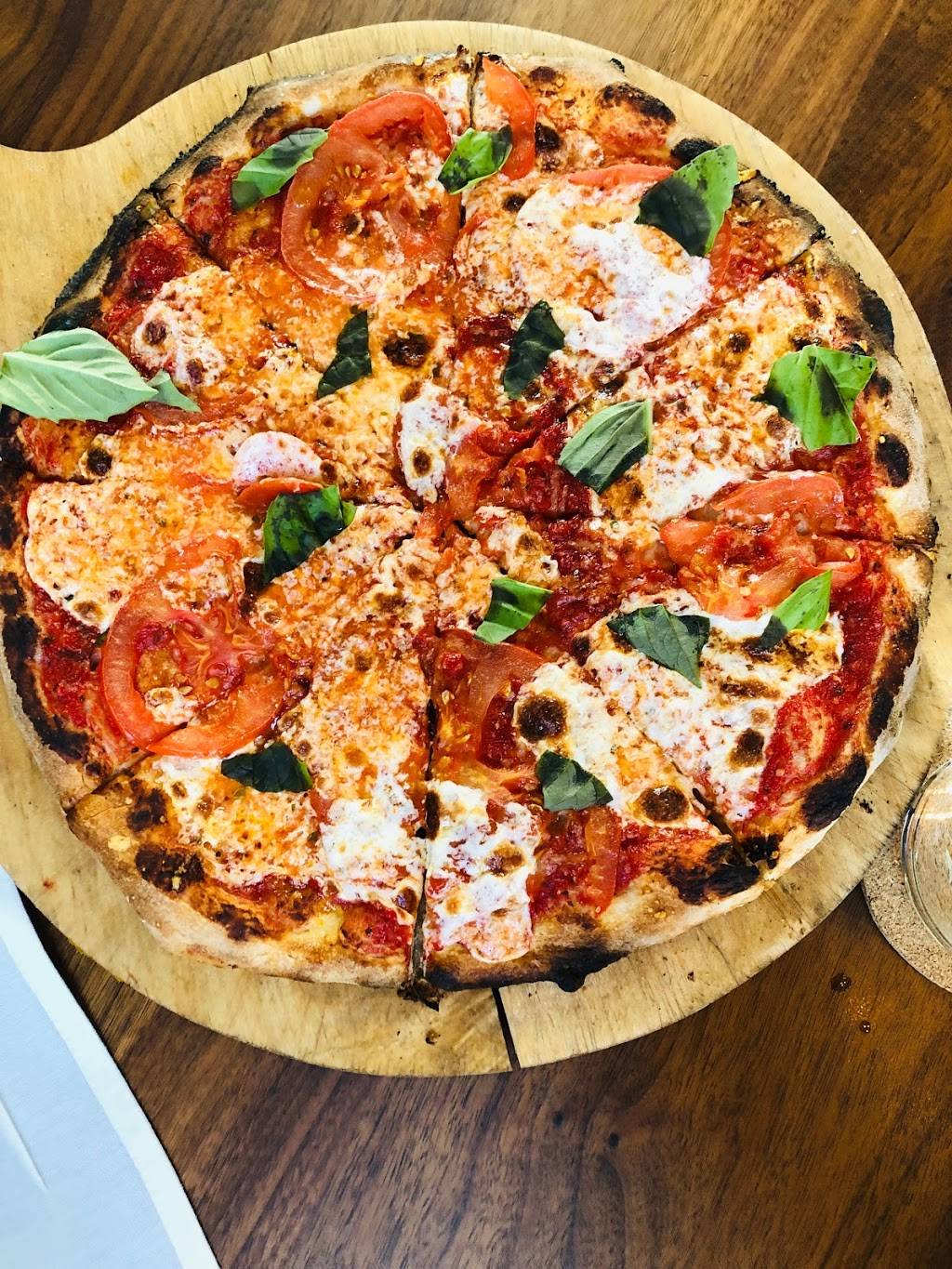 The Beamhouse | restaurant | 917 New London Tnpk, Glastonbury, CT 06033, USA | 8604306922 OR +1 860-430-6922