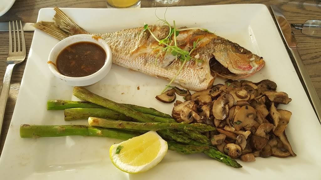 GGs Waterfront | restaurant | 606 N Ocean Dr, Hollywood, FL 33019, USA | 9549297030 OR +1 954-929-7030