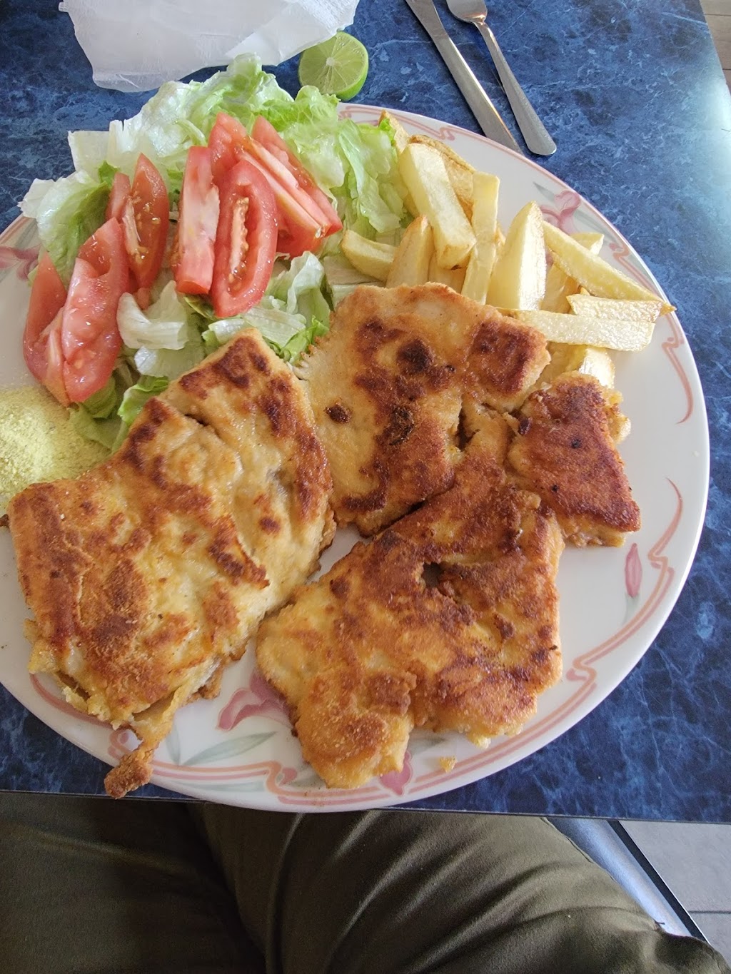 Checos Restaurant | restaurant | 3011 W, 3011 US-83 BUS, McAllen, TX 78501, USA | 9566864638 OR +1 956-686-4638