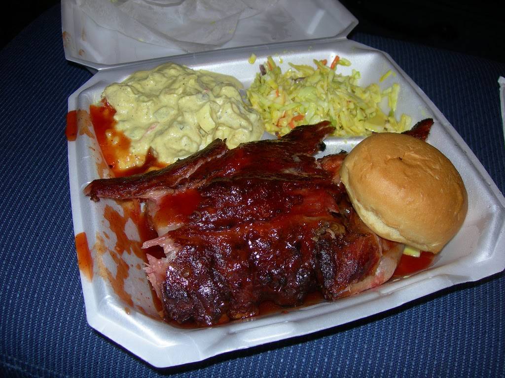 Chatt Smoke House | restaurant | 416 E M L King Blvd, Chattanooga, TN 37403, USA | 4234684978 OR +1 423-468-4978