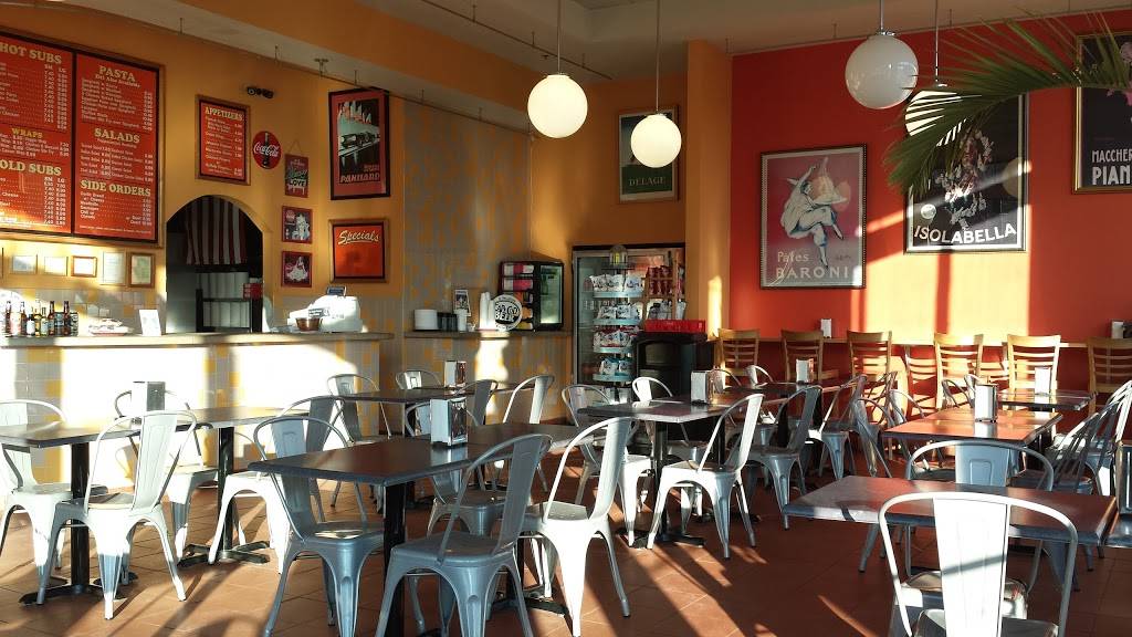 Zoes Pizza | restaurant | 38 Bates Rd, Mashpee, MA 02649, USA | 5084771711 OR +1 508-477-1711