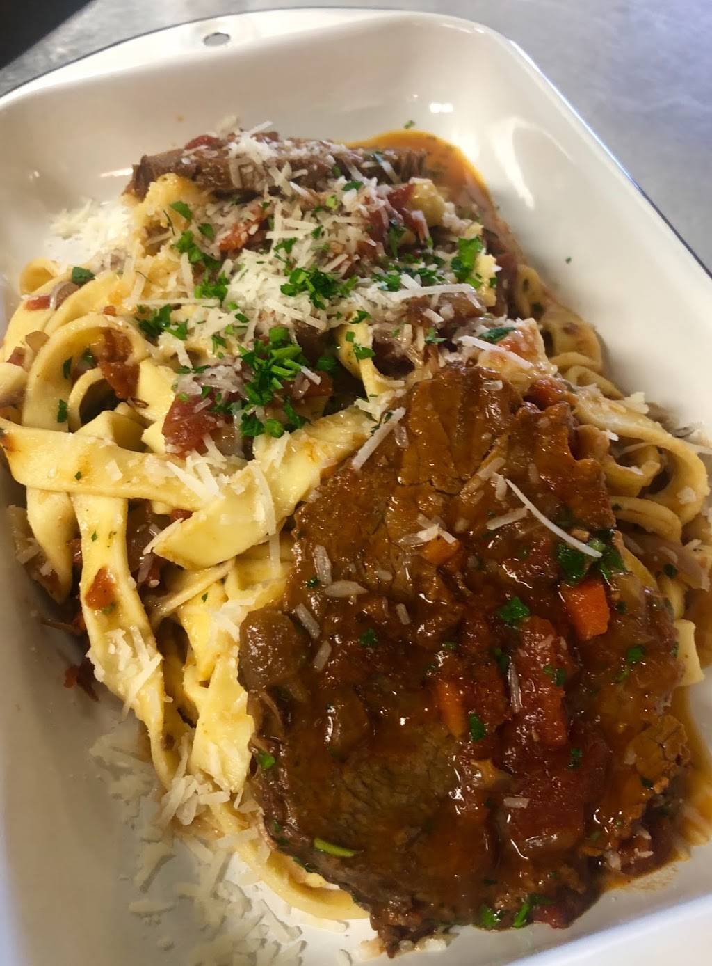 La Bodega Sangucheria | restaurant | 2306 E 4th St, Long Beach, CA 90814, USA | 5624398565 OR +1 562-439-8565