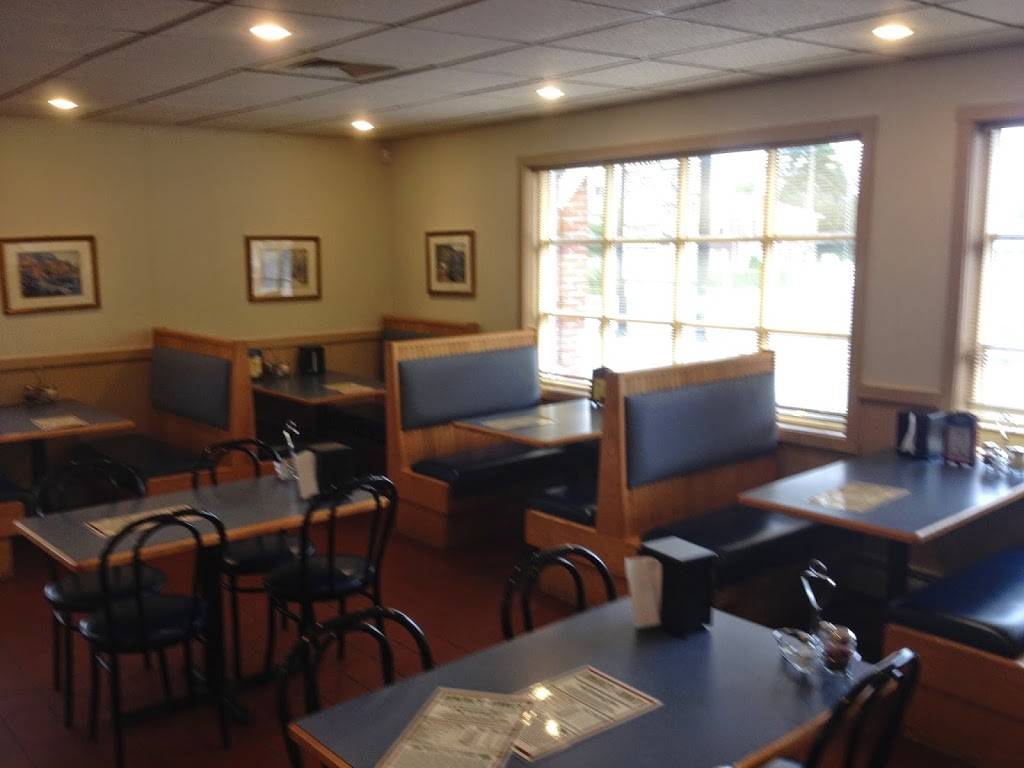 Domenics and Vinnies Pizza | restaurant | 505 Wolcott St, Waterbury, CT 06705, USA | 2035754846 OR +1 203-575-4846