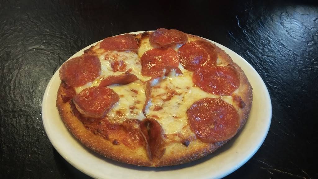 Pizza Hut | restaurant | 3815 E Silver Springs Blvd, Ocala, FL 34470, USA | 3526941125 OR +1 352-694-1125