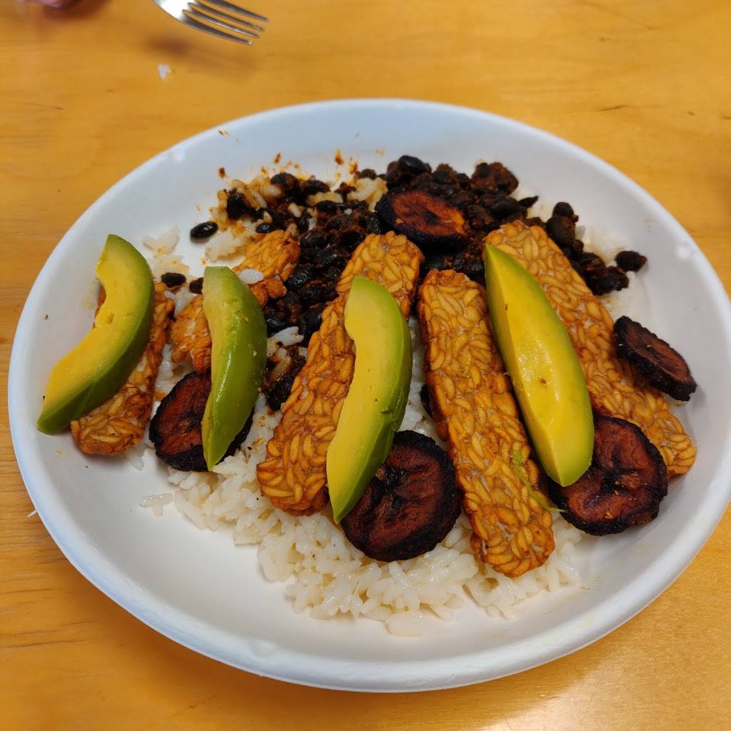 Funky Grits | restaurant | 805 E 38th St, Minneapolis, MN 55407, USA | 6123674978 OR +1 612-367-4978