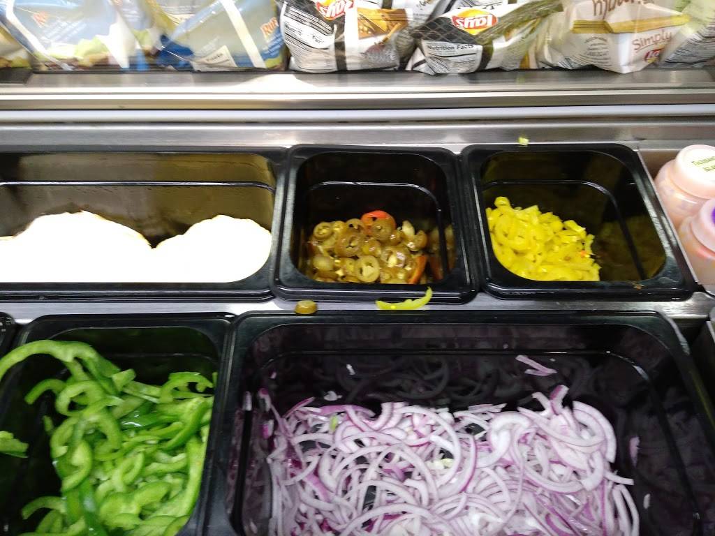 Subway | restaurant | 157 Bedford St, Burlington, MA 01803, USA | 7812704479 OR +1 781-270-4479