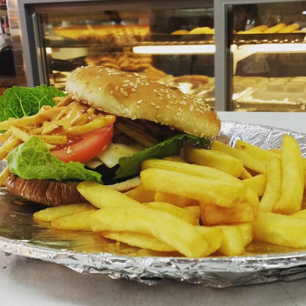 Rico Pan Bakery & Restaurant | bakery | 18636 NW 67th Ave, Hialeah, FL 33015, USA | 3056213381 OR +1 305-621-3381