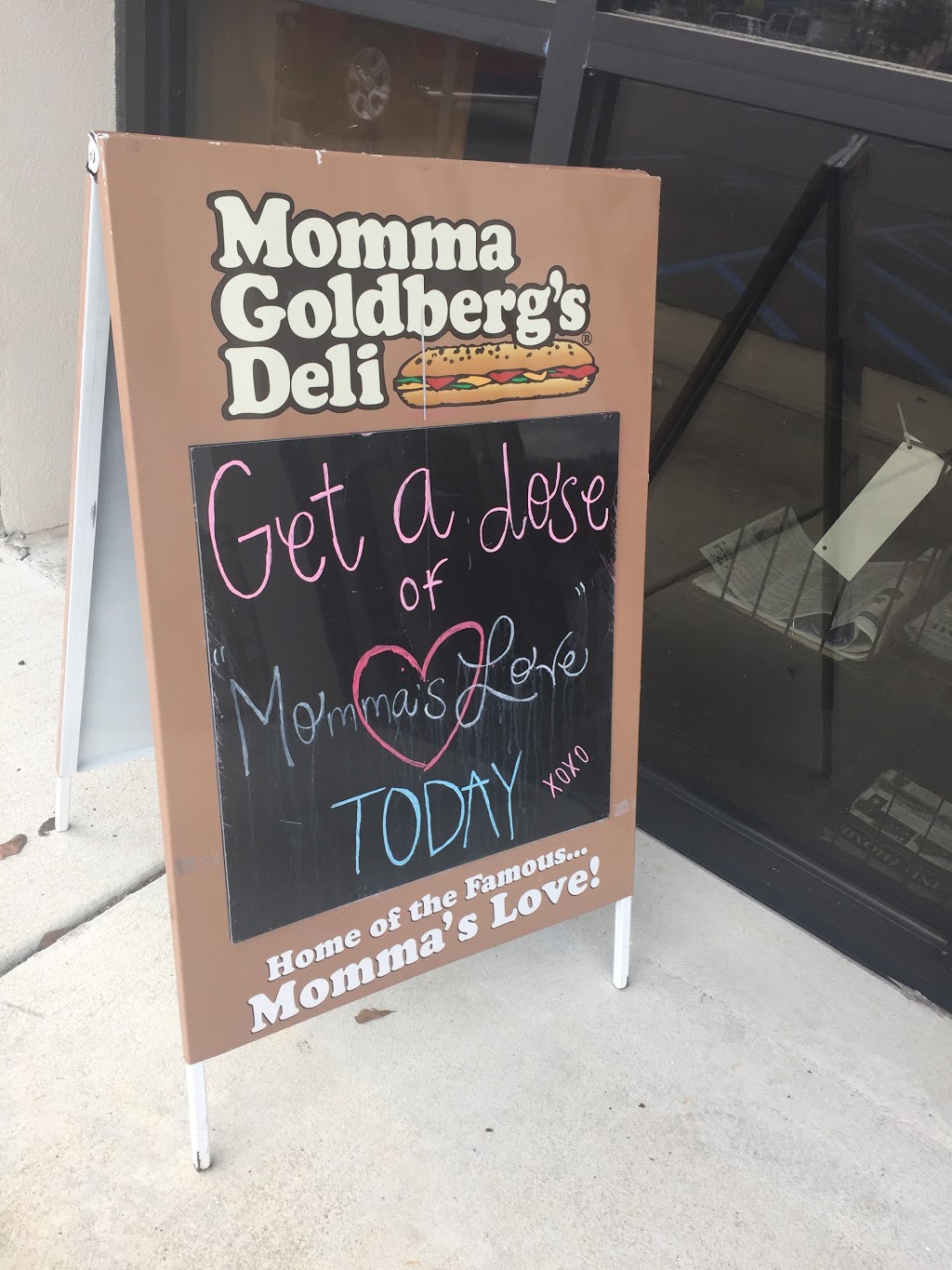 Momma Goldbergs Deli | restaurant | 920 Industrial Pkwy, Saraland, AL 36571, USA | 2513785314 OR +1 251-378-5314