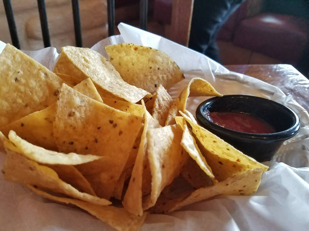 Papa Felipes Mexican Restaurant | restaurant | 9800 Menaul Blvd and, Eubank Blvd NE, Albuquerque, NM 87112, USA | 5052928877 OR +1 505-292-8877