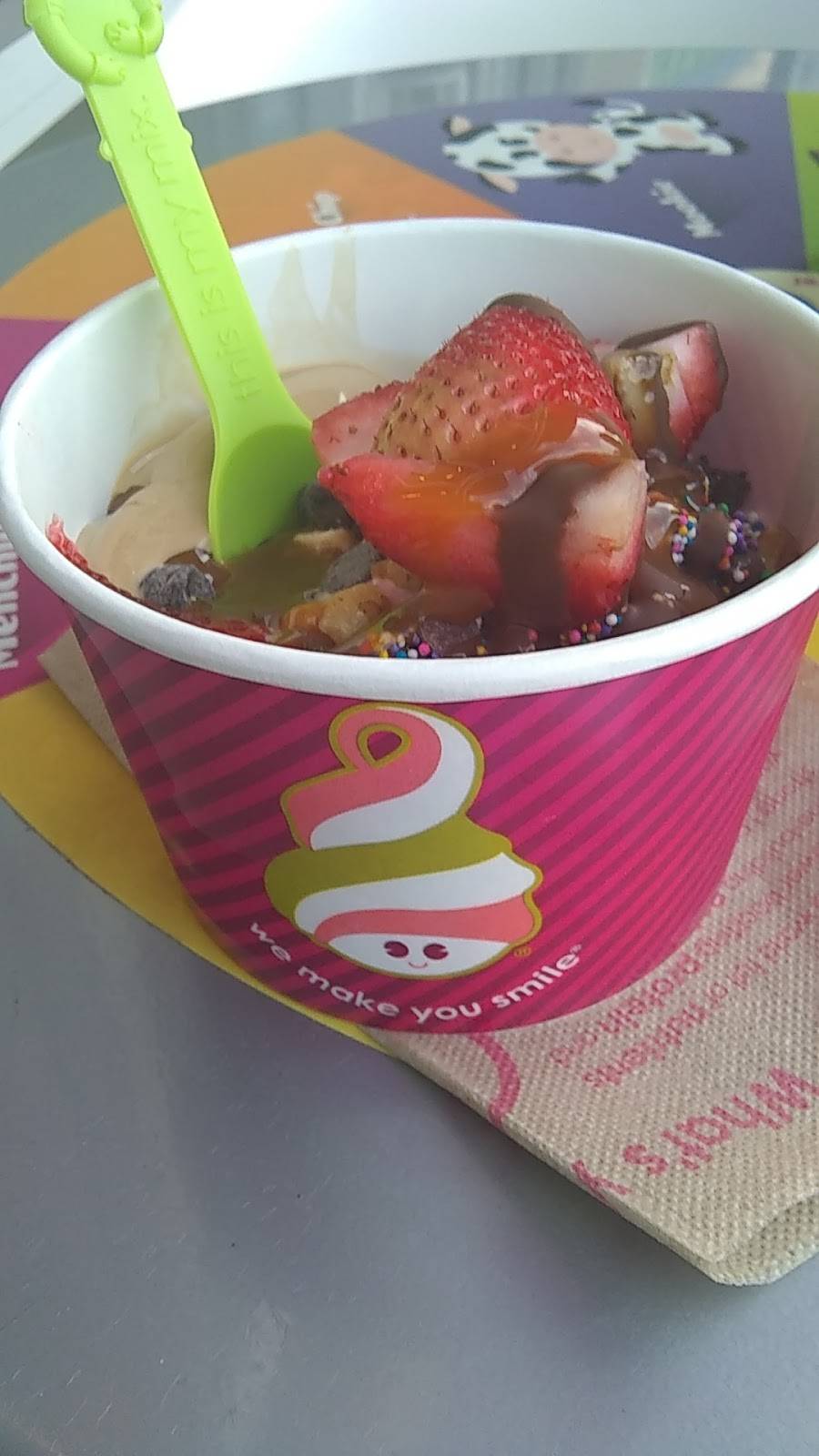 Menchies Frozen Yogurt | bakery | 1265 N Hacienda Blvd, La Puente, CA 91744, USA | 6269181924 OR +1 626-918-1924