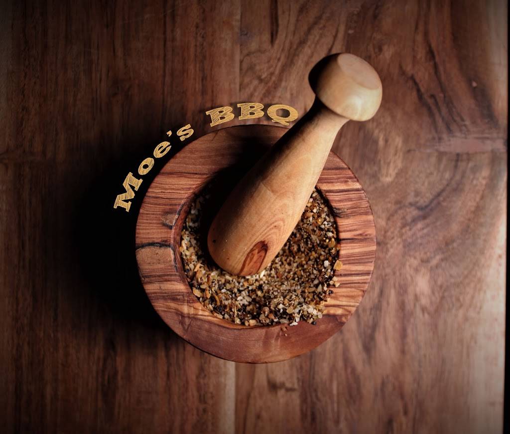 Moes BBQ | restaurant | 2446 Bank St, Ottawa, ON K1V 1A4, Canada | 6136951786 OR +1 613-695-1786