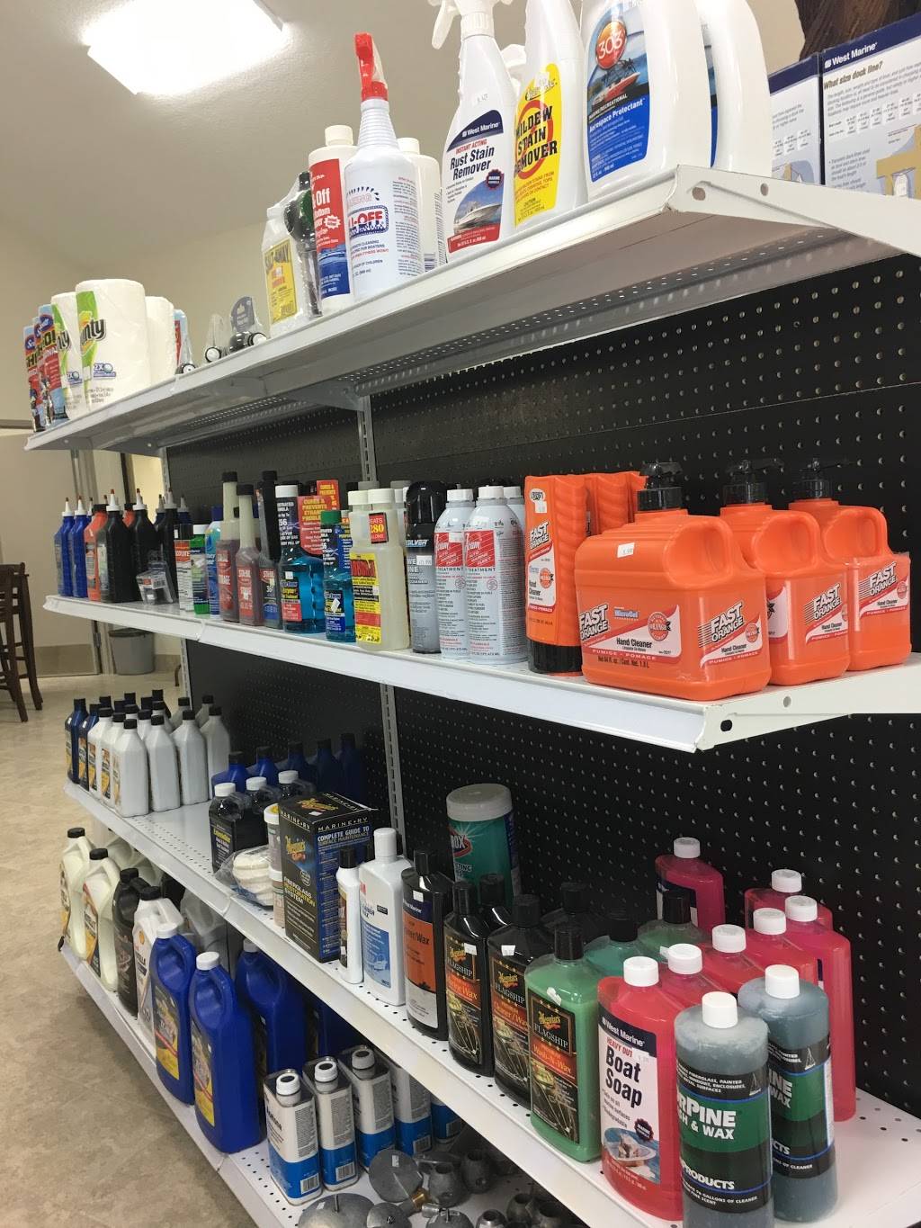 Harbortown Marina - Canaveral | restaurant | 2700 Harbortown Dr, Merritt Island, FL 32952, USA | 3214530160 OR +1 321-453-0160