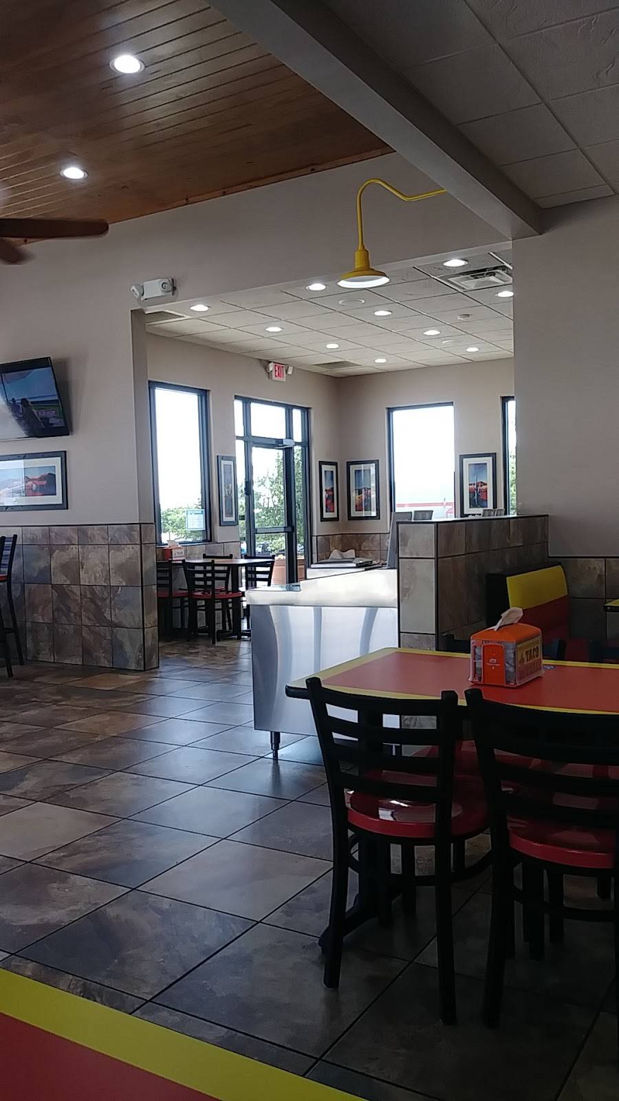 Taco Casa | restaurant | 1121 Bridgewood Dr, Fort Worth, TX 76112, USA | 8174514249 OR +1 817-451-4249