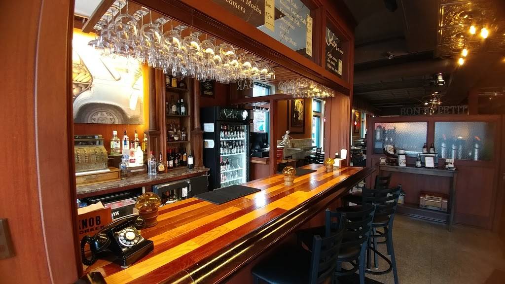 Selah Restaurant | restaurant | 130 S Bridge St, Struthers, OH 44471, USA | 3307552759 OR +1 330-755-2759