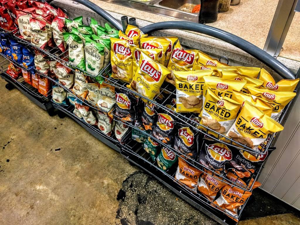 Jersey Mikes Subs | meal takeaway | 2015 NW 43rd St, Gainesville, FL 32605, USA | 3526726606 OR +1 352-672-6606