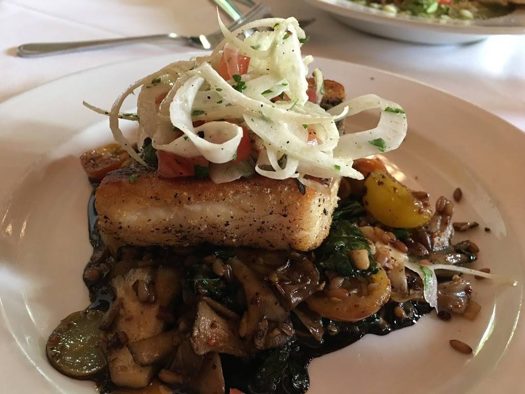 Traxx Restaurant | restaurant | 800 Alameda St #122, Los Angeles, CA 90012, USA | 2136251999 OR +1 213-625-1999