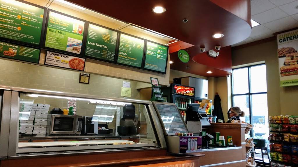 Subway Restaurants | restaurant | 11085 Resort Road #401, Ellicott City, MD 21042, USA | 4104807676 OR +1 410-480-7676