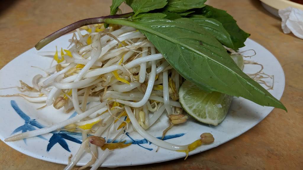 Minjis Pho | restaurant | 1812 S Mildred St, Tacoma, WA 98465, USA | 2535656569 OR +1 253-565-6569