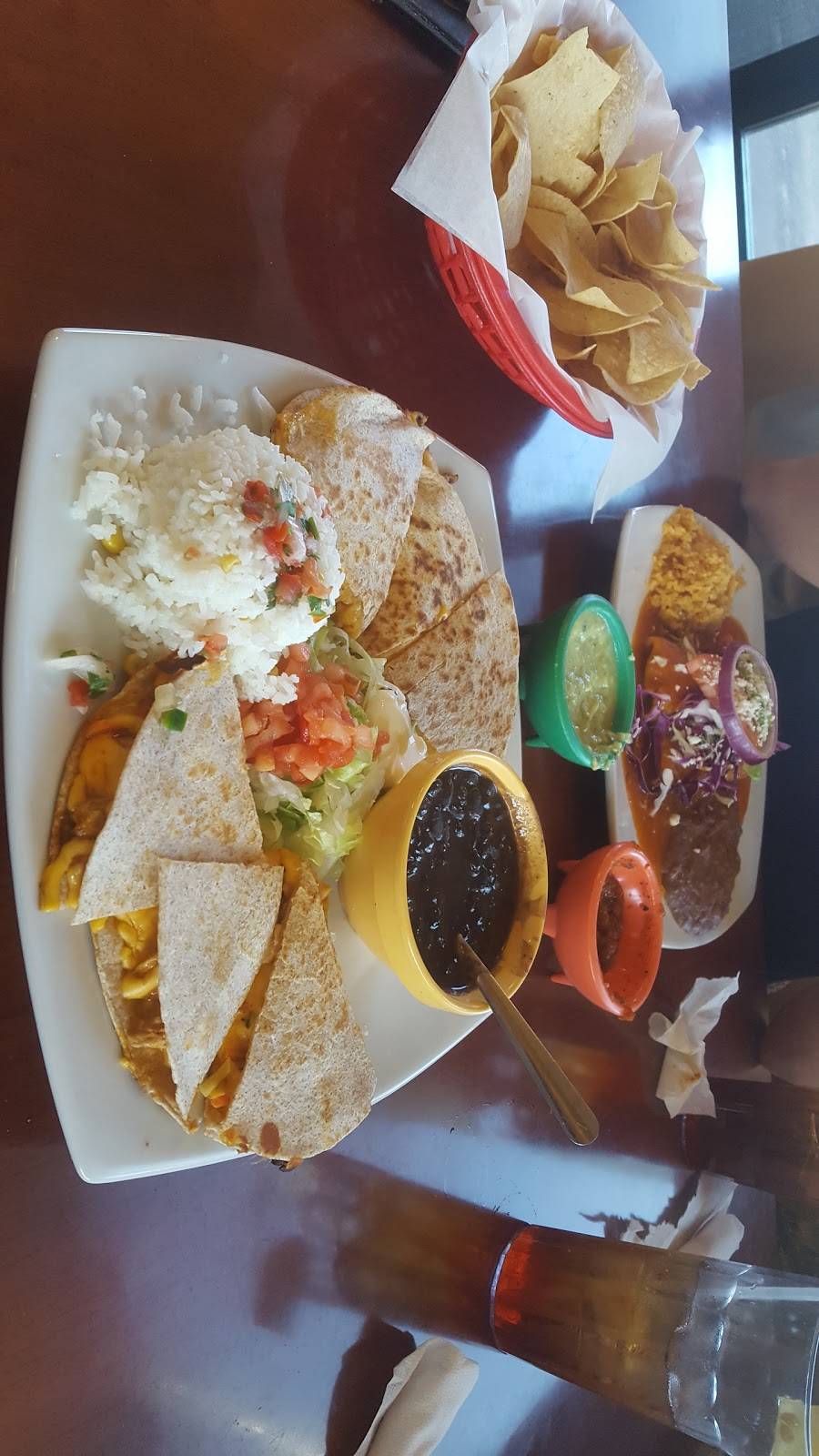 Los Cucos Mexican Restaurant | restaurant | 920 I-10, Seguin, TX 78155, USA | 8303033044 OR +1 830-303-3044