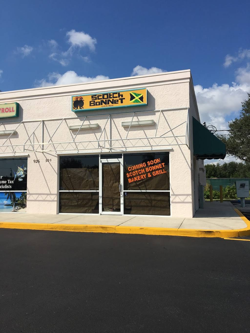 Scotch Bonnet Jamaican Bakery & Grill | restaurant | 920 SW Bayshore Blvd, Port St. Lucie, FL 34983, USA | 7723332025 OR +1 772-333-2025