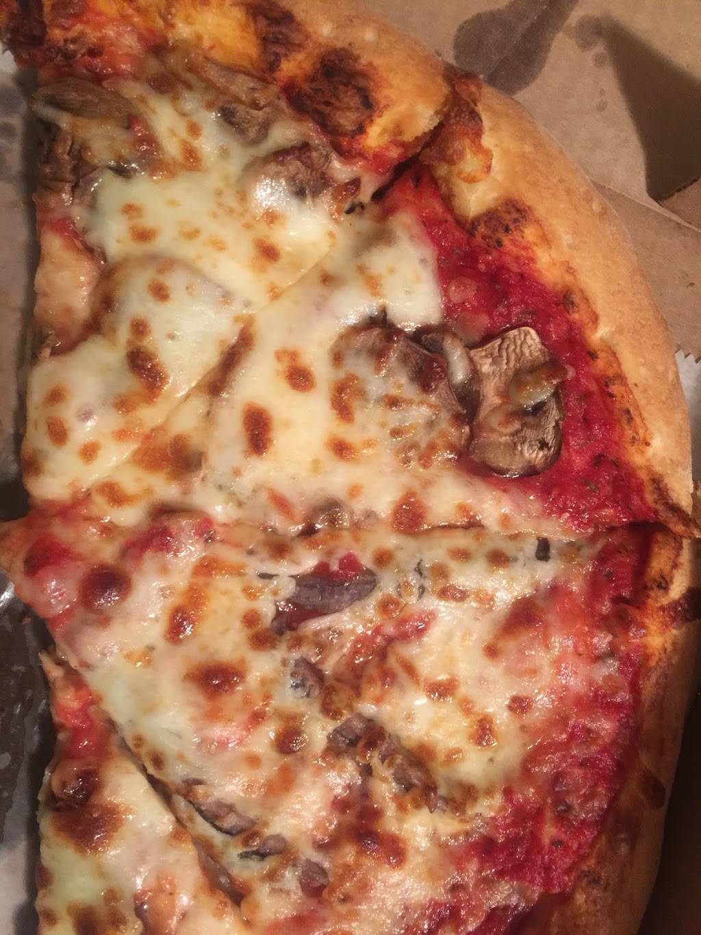 Pizza DeCasa | restaurant | 101 Fern Hollow Rd, Coraopolis, PA 15108, USA | 4122622272 OR +1 412-262-2272