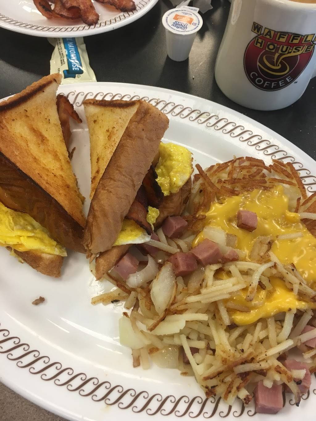 Waffle House | meal takeaway | 8514 Baymeadows Rd, Jacksonville, FL 32256, USA | 9047399487 OR +1 904-739-9487