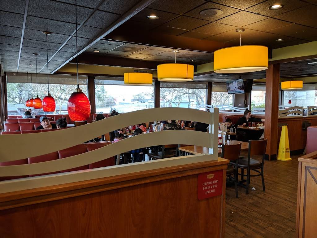 Dennys | restaurant | 2320 S, Interregional Hwy, Austin, TX 78704, USA | 5124474584 OR +1 512-447-4584