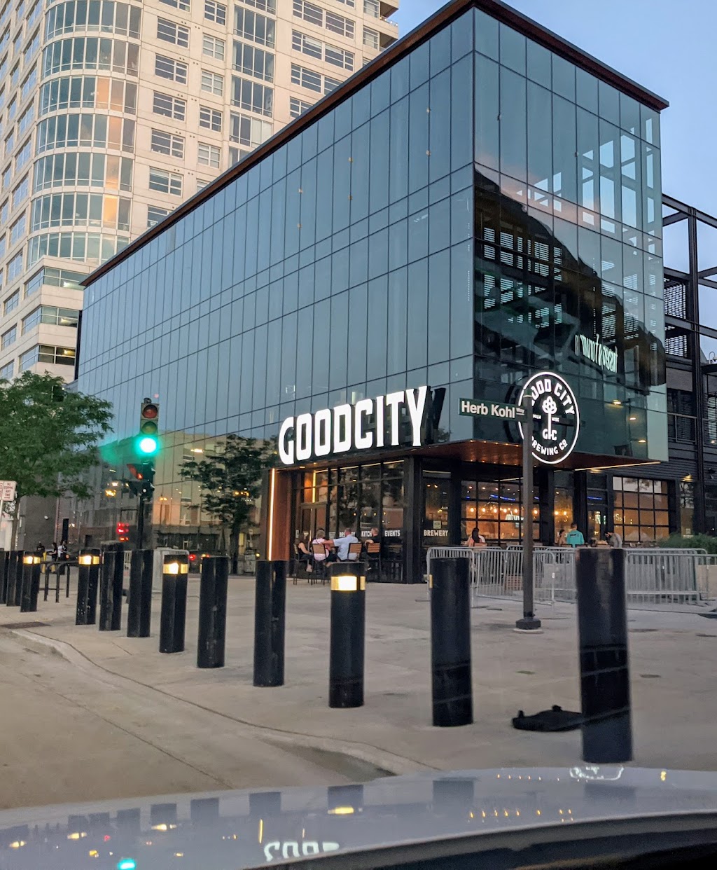 Good City Brewing | Downtown | restaurant | 333 W Juneau Ave, Milwaukee, WI 53203, USA | 4145394343 OR +1 414-539-4343