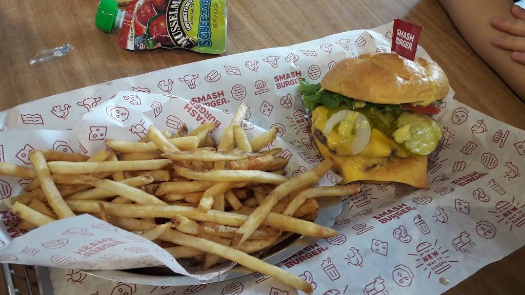Smashburger | restaurant | 81 Wolf Rd, Colonie, NY 12205, USA | 5184874099 OR +1 518-487-4099